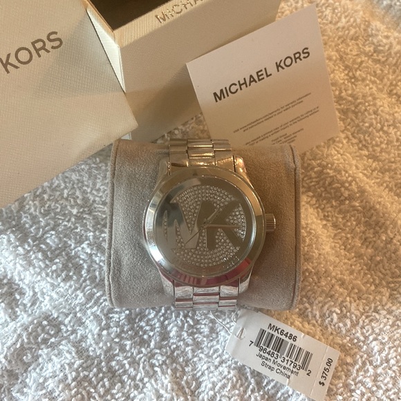 Michael Kors watch with crystals on the face. Silver tone. Stainless steel. main image 7